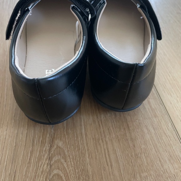 New The Childrens Place Shoes Girls 1Black Cat Embroidered Kitten Face Mary Jane - Picture 5 of 5